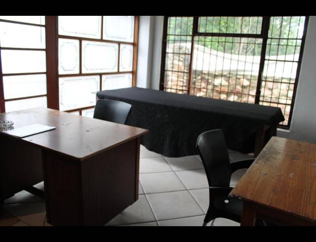 3 BEDROOM HOUSE FOR SALE IN KENSINGTON